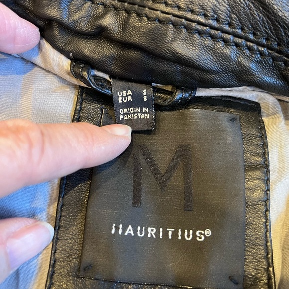 Leather moto distressed jacket with stars size small - Picture 3 of 8